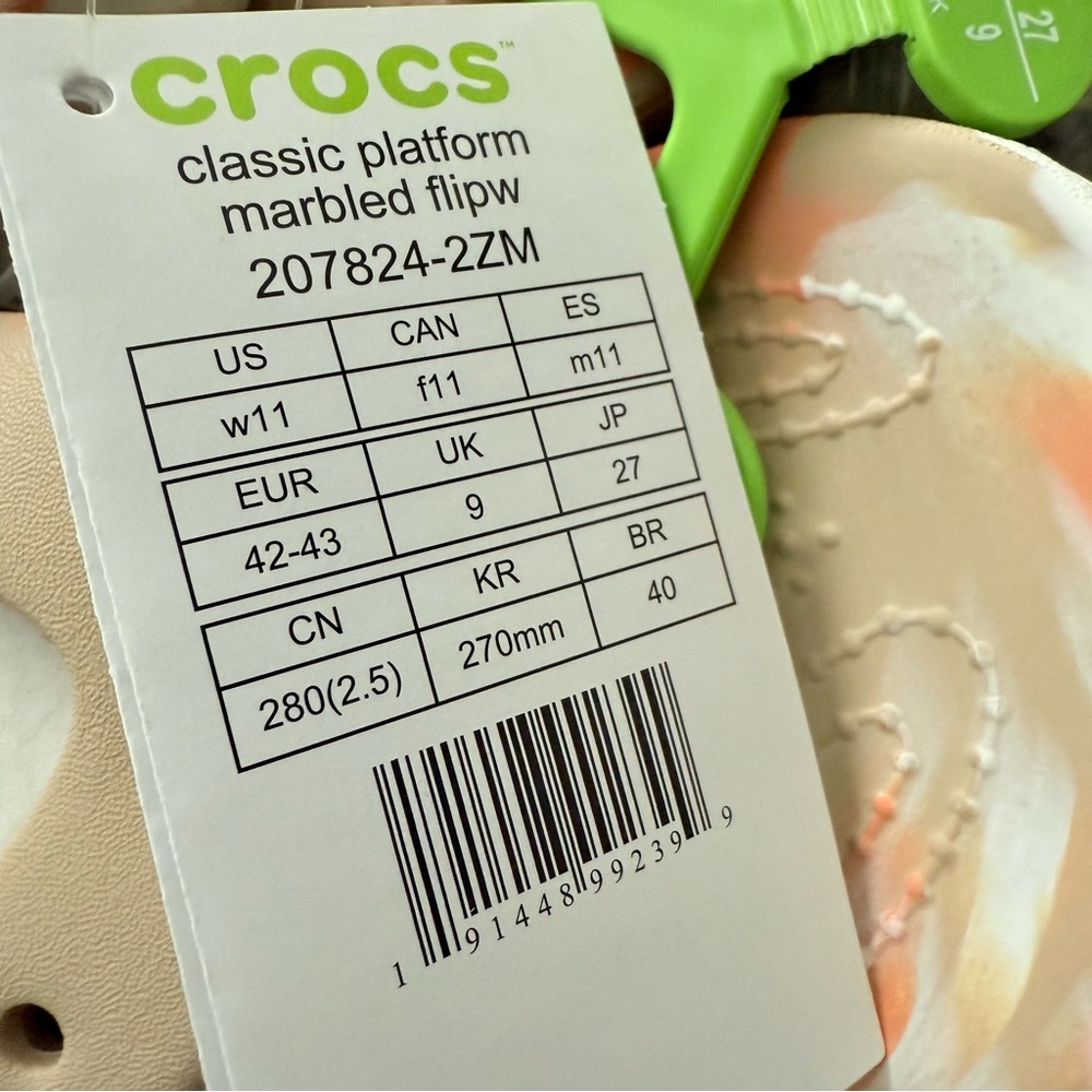 NWT crocs platform flip flop sandals - Picture 2 of 4